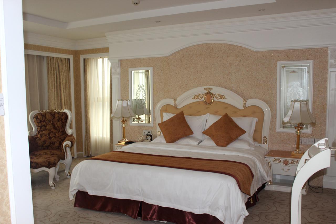 Winner International Hotel จิ้นเจียง ภายนอก รูปภาพ