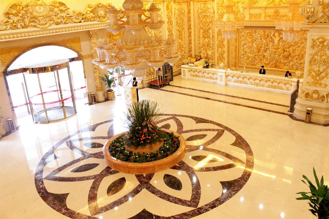 Winner International Hotel จิ้นเจียง ภายนอก รูปภาพ