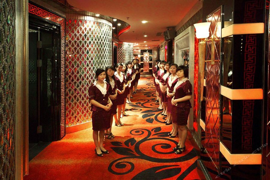 Winner International Hotel จิ้นเจียง ภายนอก รูปภาพ
